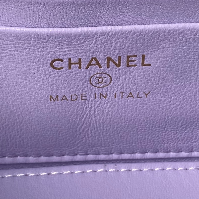 Ch**el cosmetic bags